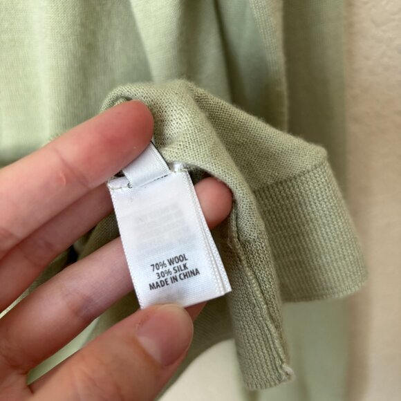 St. John Wool Silk Blend Button Front Pistachio Green Luxurious Cardigan Sweater - Picture 10 of 14